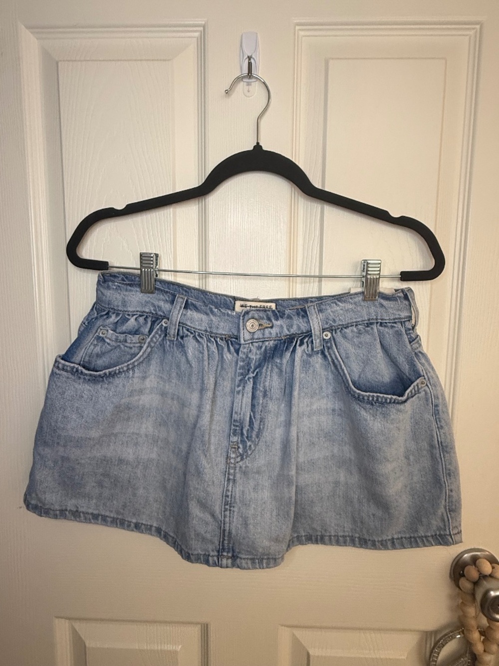 We The Free Free People Light Wash Denim Mini Skort Size 27 Gathered Waist